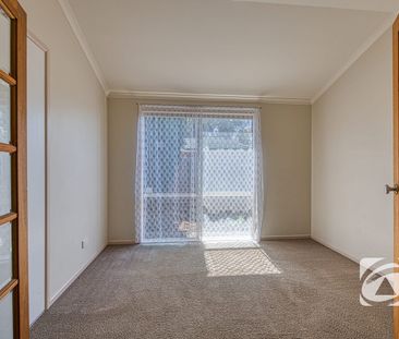 13 Alison Close, Pakenham, Vic 3810 - Photo 5