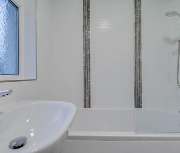 23 Ballyvester Grove, Bangor, BT19 7RL - Photo 2