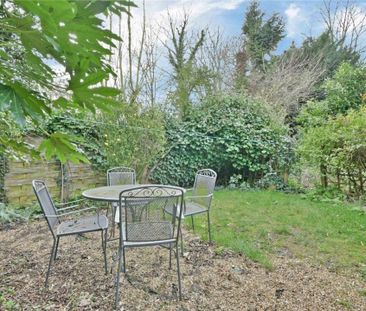 Lyncroft Gardens - Photo 4