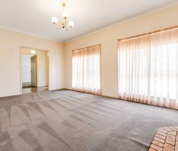 19 Upland Drive - Photo 5