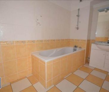 Location Appartement 2 pièces 53m² LE TAMPON 97430 - Photo 4