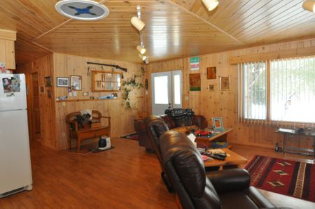 For Lease - 1033 Old Highway Road, Lake of Bays, Ontario - Photo 2