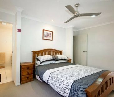 Fully Airconditioned Home in Prime Andergrove Location - Security S... - Photo 6
