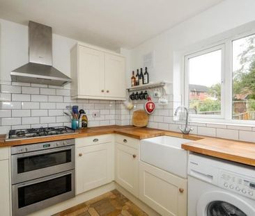 2 bedroom semi-detached house to rent - Photo 4