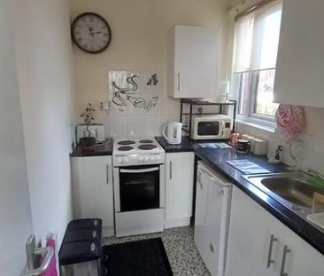 1 bedroom ground floor flat to rent - Photo 6