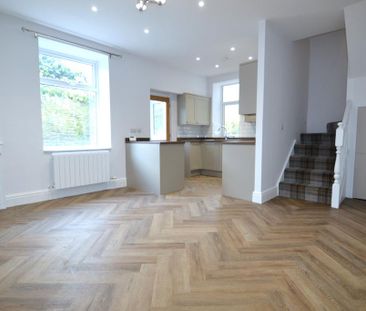 2 bedroom terraced house to rent - Photo 4