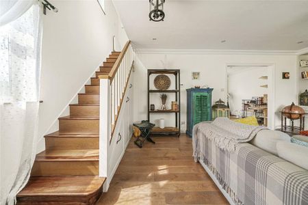 3 bedroom semi-detached house to rent - Photo 3