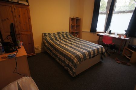 Ruthin Gardens, Cathays - Photo 3