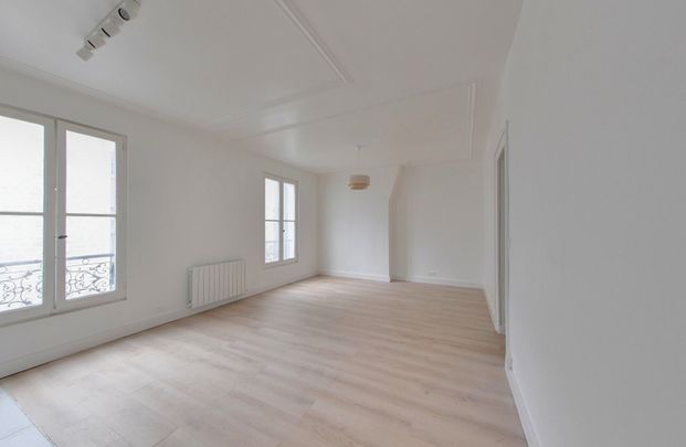 Location appartement 2 pièces, 43.60m², Paris 18 - Photo 1