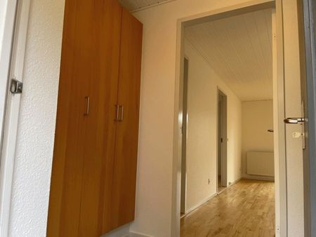 Dejlig 2-værelses lejlighed i skønne områder - Foto 4