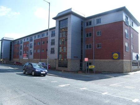 Kayley House, New Hall Lane, Preston - Photo 3