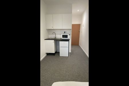 Studio Flat, Manchester Road, E14 - Photo 4