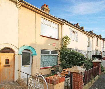 3 bedroom terraced house to rent - Photo 6