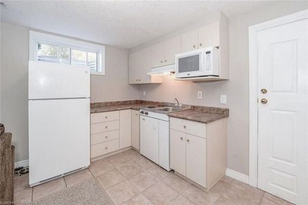 For Lease - 7 Clairfields Drive, Guelph, Ontario - Photo 3