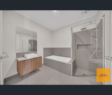 35 Farrier Boulevard, Fraser Rise, Vic 3336 - Photo 6