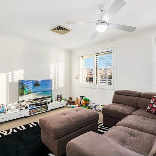 Family Comfort & Entertaining in a Prime Rouse Hill Location - Photo 1