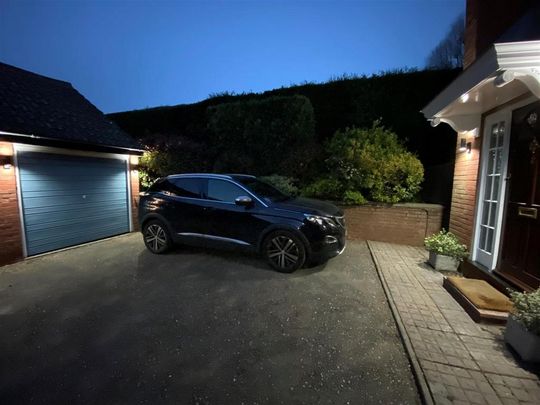 2 bedroom end of terrace house to rent - Photo 1