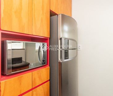 Apartamento com 1 quarto e 55m² para alugar em Cidade Baixa, Porto ... - Photo 2