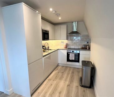 Francis Court, 31 Chiltern Avenue, Amersham,HP6 - Photo 5