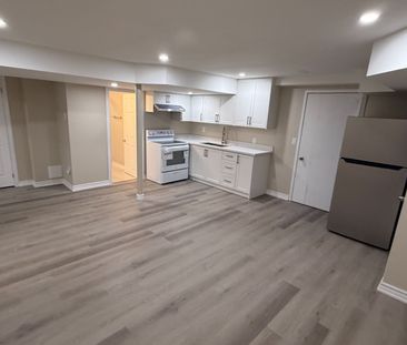 For Lease - 3 Sheldonbury Crescent Unit# Basement B, Toronto, Ontario - Photo 3