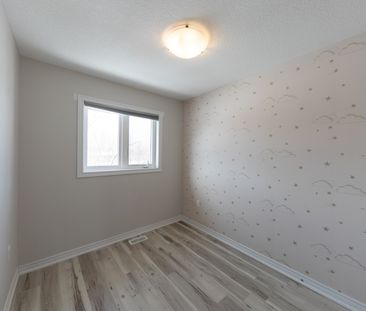 For Lease - 15 BARLEY Lane, Hamilton, Ontario - Photo 4