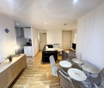 2 bedroom apartment to rent - Photo 4