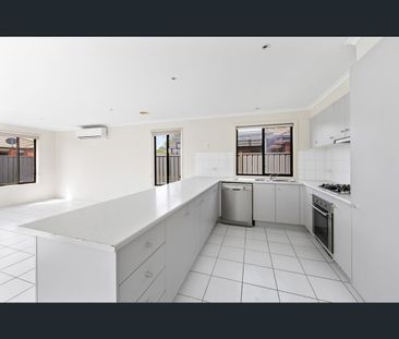 29 Bentley Drive, Deer Park, Vic 3023 - Photo 5