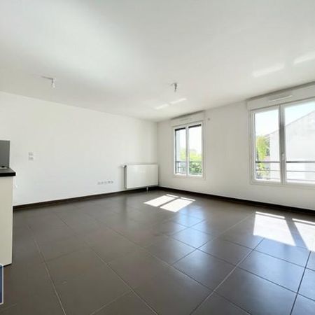 Location Appartement 1 pièce 36m² RUEIL MALMAISON 92500 - Photo 4