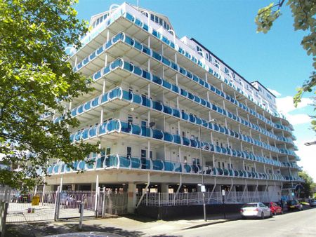 2 bedroom apartment to rent - Photo 4