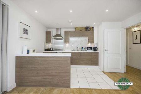 Merlin Heights, Waterside Way, N17 - Photo 4