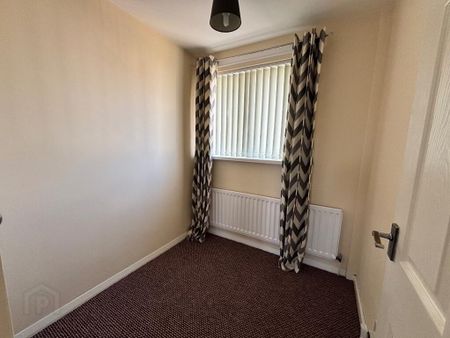 28 Dromore Road, Carrickfergus, BT38 7PJ - Photo 3