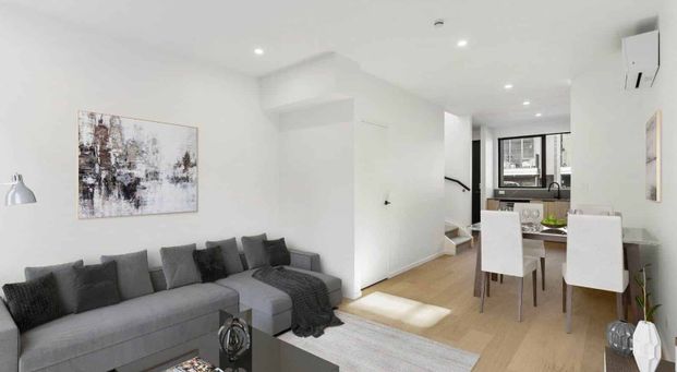 COZY & STYLISH 2 BEDROOM HOME - Photo 1