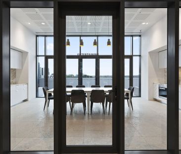 2908/500 Elizabeth Street, Melbourne - Photo 2