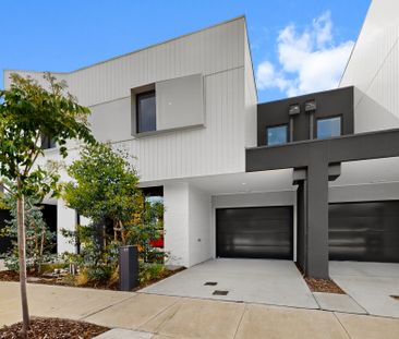 37 Currawong Street, Preston VIC 3072 - Townhouse For Rent | Domain - Photo 1