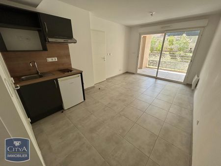 Location Appartement 2 pièces LA CRAU 83260 - Photo 2