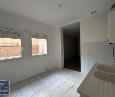 Location Appartement 2 pièces 48m² MONTAUBAN 82000 - Photo 4