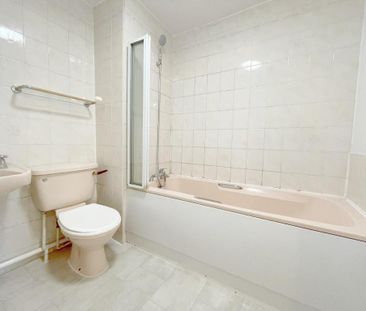 1 bedroom property to rent - Photo 2