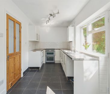 2 bed semi-detached house to rent in Alston Road, Solihull, B91 - Photo 2