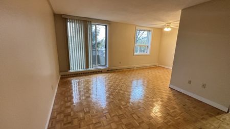 125 Wellington Street, Barrie - Photo 4