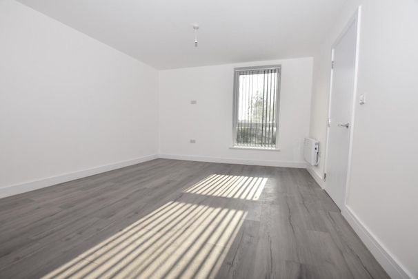 1 bedroom Flat To Let - Photo 1