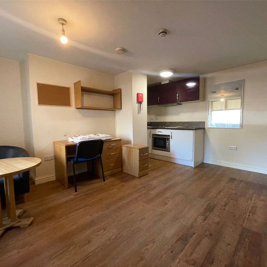 Highfields Road, Town Centre, Huddersfield, HD1 - Photo 1