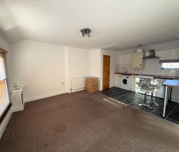 17 A Bridge Street, Lisburn, BT28 1XZ - Photo 1