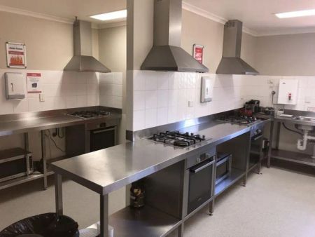 “Ideal for Students or Professionals, Furnished and includes bills.” - Photo 5