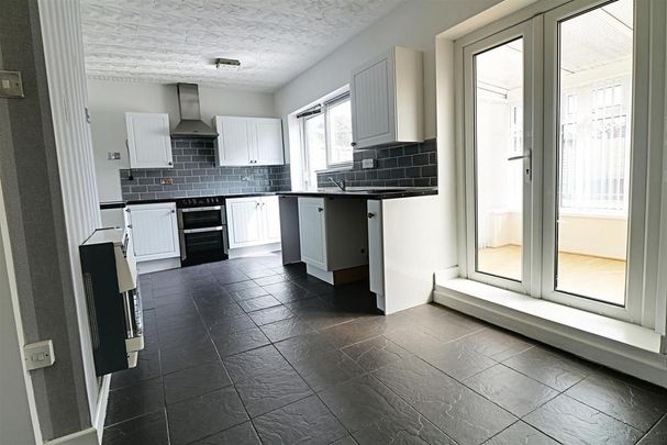 3 bedroom terraced house to rent - Photo 1