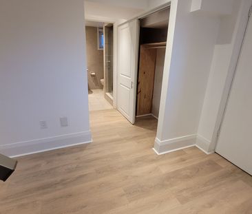 For Lease - 43 Edinburgh Drive, Toronto, Ontario - Photo 4