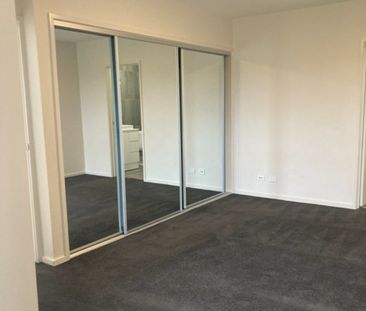 Top floor unit - Photo 3