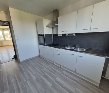 Location Appartement 4 pièces 76m² MAUBEUGE 59600 - Photo 5