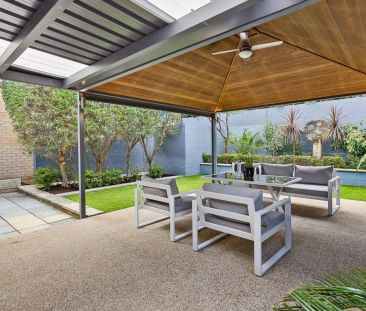 Elevated riverside living - Photo 4