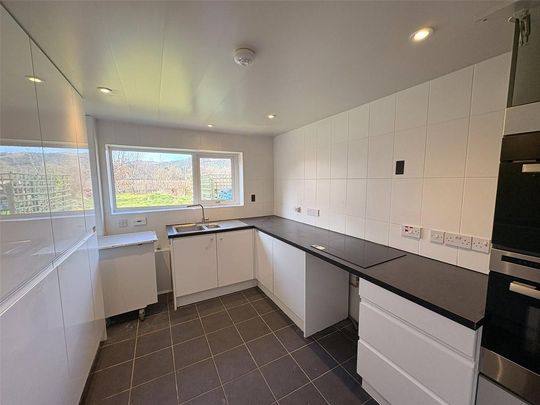 3 bedroom detached house to rent - Photo 1
