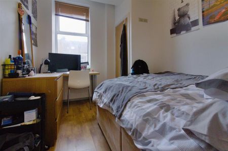 6 bedroom maisonette to rent - Photo 5